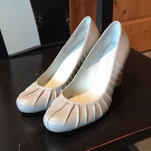Franco Sarto gray wedges